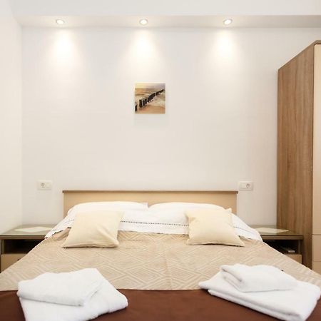 Apartment Rosemary 24 Veglia Exterior foto