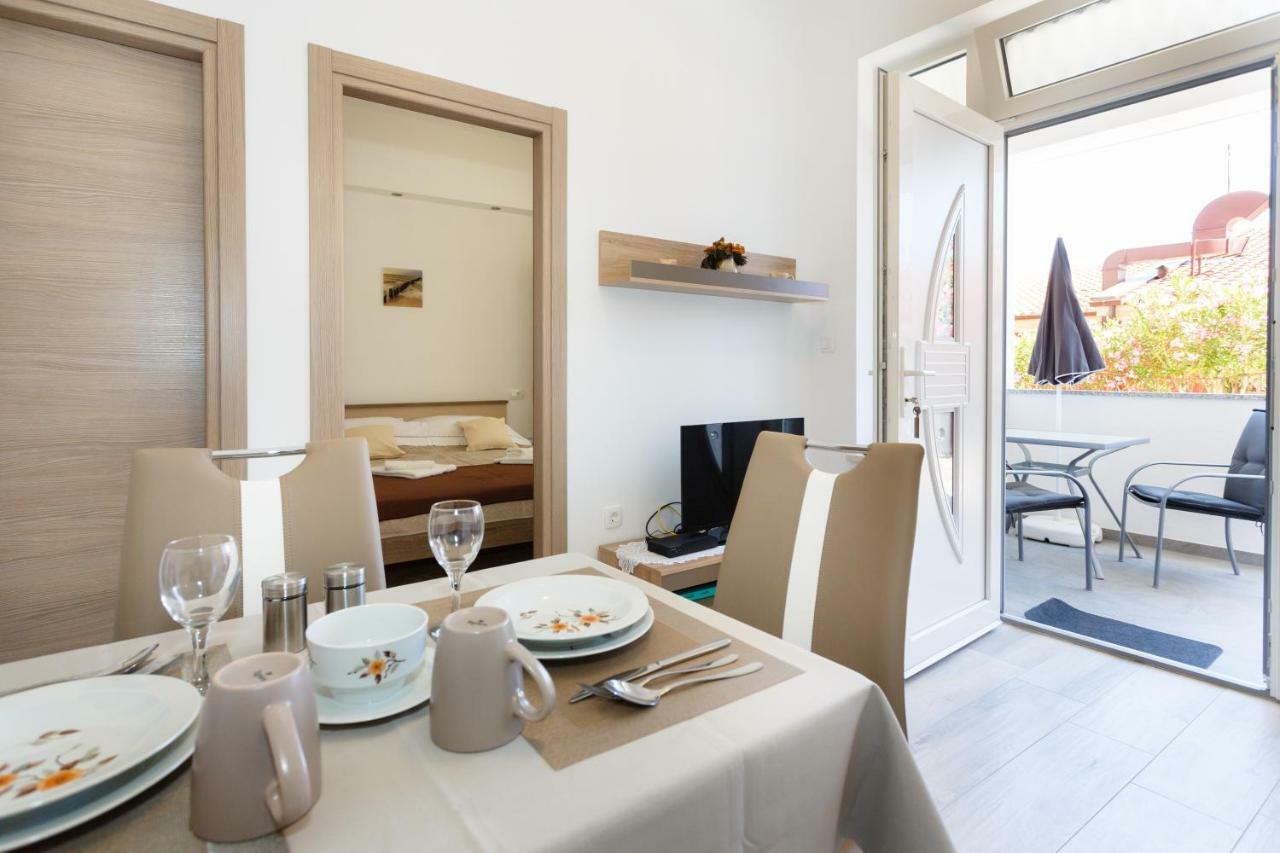 Apartment Rosemary 24 Veglia Exterior foto