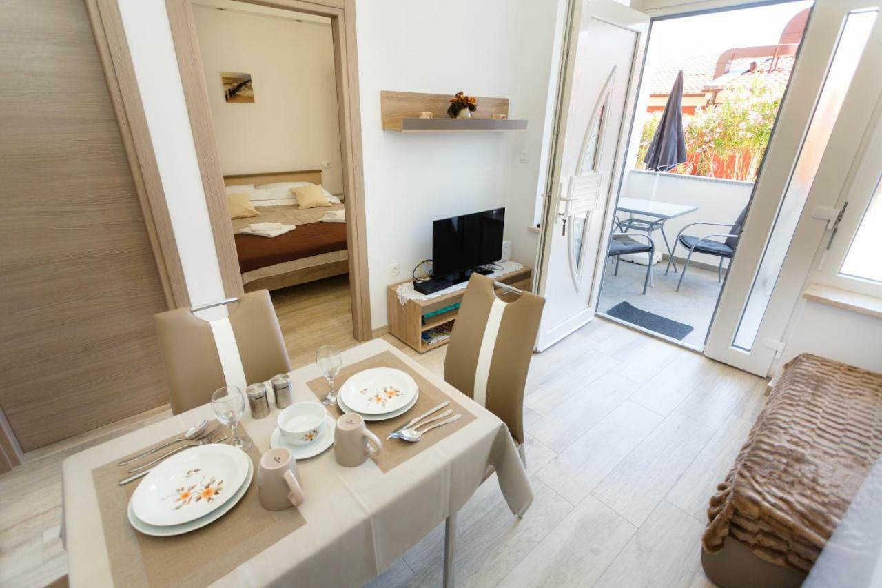 Apartment Rosemary 24 Veglia Exterior foto