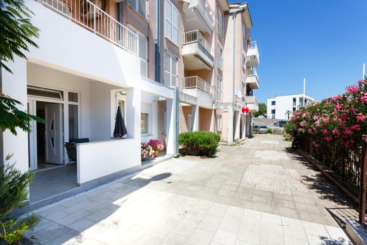 Apartment Rosemary 24 Veglia Exterior foto